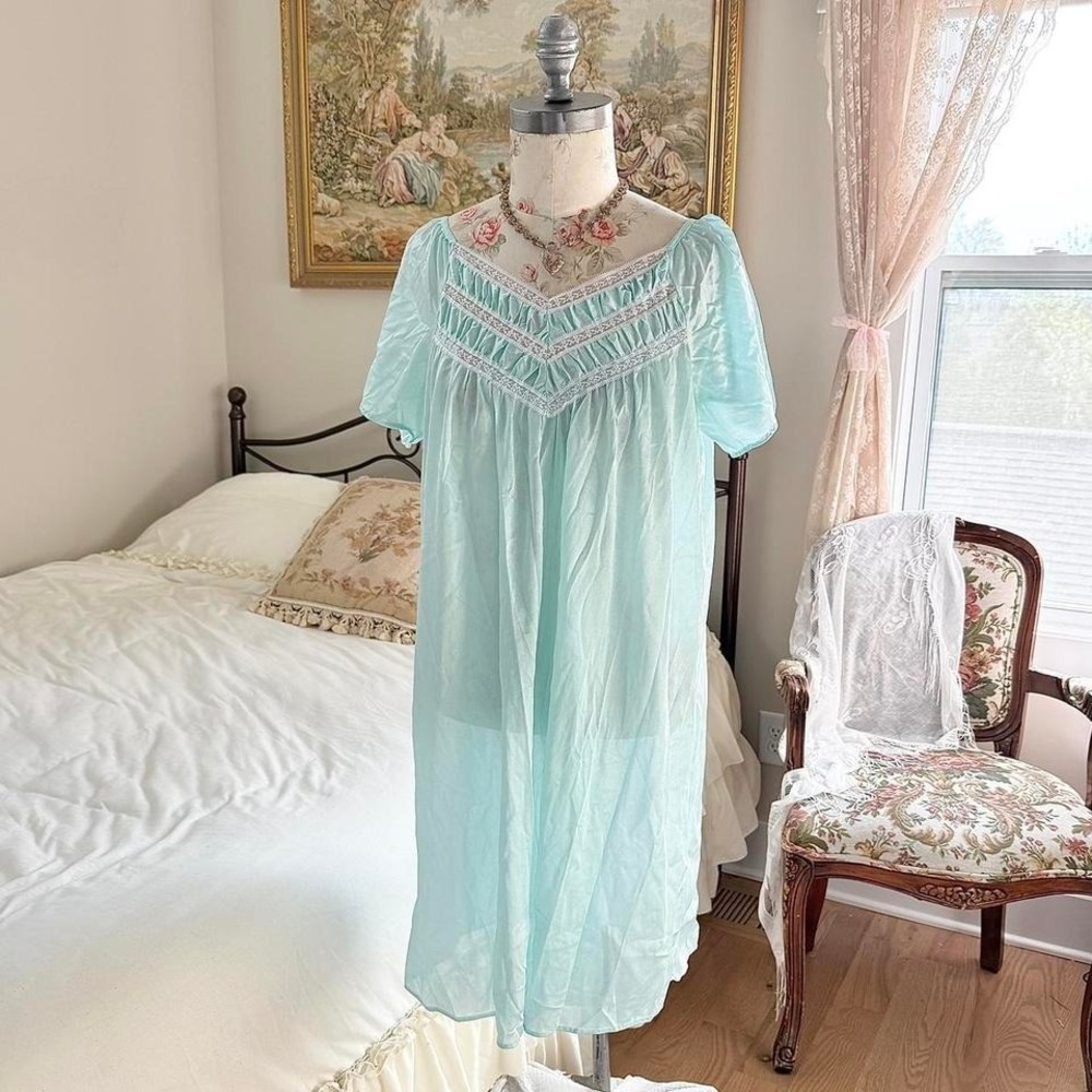 Blue lace nightgown 70s mint lace trim nylon nightgown size large